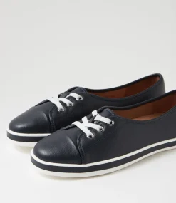 Women SUPERSOFT Comfort|Sneakers-Augusts Navy Leather Sneakers