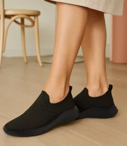 Women SUPERSOFT Sneakers-Bethie Black Knit Sneakers