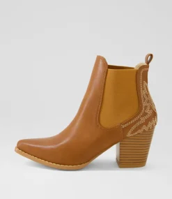 Women I LOVE BILLY Boots-Cahoots Tan Ankle Boots