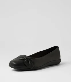 Women SUPERSOFT Comfort|Flats-Connor Black Leather Ballet Flats