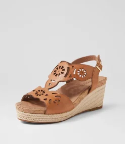 Women SUPERSOFT Comfort|Sandals-Corrines Dark Tan Leather Sandals