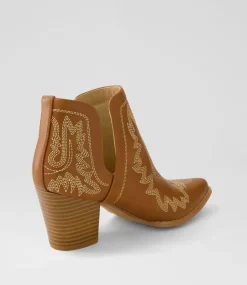 Women I LOVE BILLY Boots-Craayzie Tan Ankle Boots