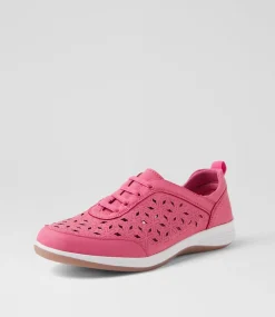 Women I LOVE BILLY Flats-Culter Fuchsia Nubuck Pu Flat Shoes