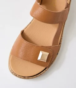 Women SUPERSOFT Comfort|Flats-Dahlias Dark Tan Leather Sandals