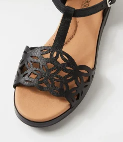 Women SUPERSOFT Comfort|Flats-Fan Black Leather Sandals
