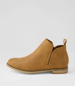 Women I LOVE BILLY Boots-Fanda Sand Nubuck Chelsea Boots