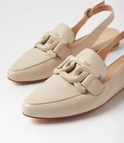 Women TOP END Flats|Loafers-Favillas Almond Leather Flat Shoes