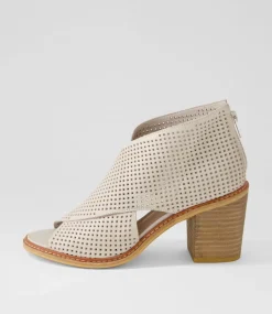 Women TOP END Heels-Greeca Stone Leather Sandals