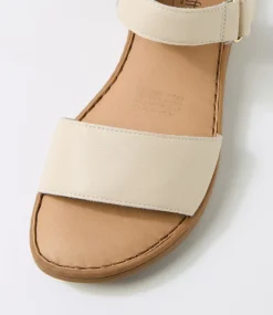 Women SUPERSOFT Comfort|Flats-Josephines D Ivory Leather Sandals