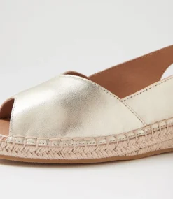 Women SUPERSOFT Comfort|Flats-Kadde Pale Gold Leather Sandals