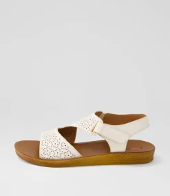 Women I LOVE BILLY Flats-Kandall Almond Sandals
