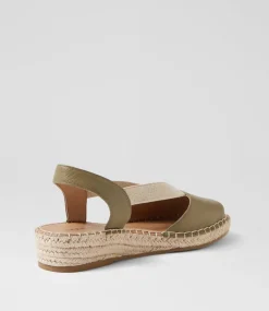 Women SUPERSOFT Comfort|Flats-Krissie Khaki Leather Sandals