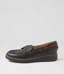 Women TOP END Flats-Okies Navy Drambuie Leather Boat Shoes