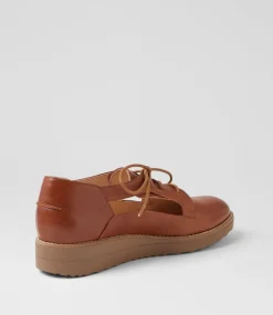 Women TOP END Flats-Ollays Dark Tan Light Choc Leather Flat Shoes