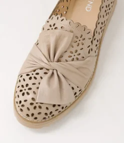 Women TOP END Loafers|Flats-Omilla Cafe Leather Sandals