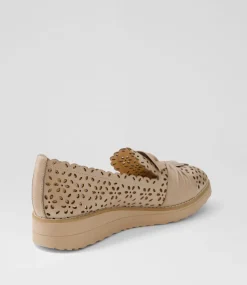 Women TOP END Loafers|Flats-Omilla Cafe Leather Sandals