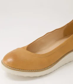 Women TOP END Loafers|Wedges-Oxsson Tan Almond Tumble Leather Ballet Flats