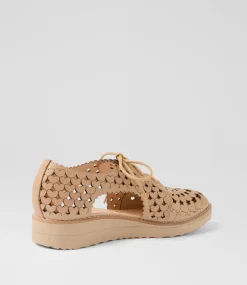 Women TOP END Flats-Ozippy Camel Leather Lace Up Flats