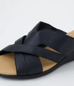 Women SUPERSOFT Comfort|Heels-Padro Black Leather Sandals