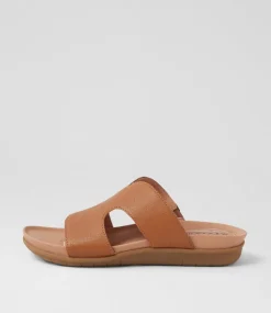 Women SUPERSOFT Flats|Sandals-Pariae Dark Tan Leather Sandals