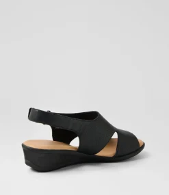 Women SUPERSOFT Comfort|Heels-Pleasing Black Leather Sandals