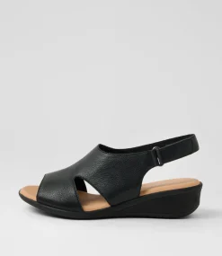 Women SUPERSOFT Comfort|Heels-Pleasing Black Leather Sandals