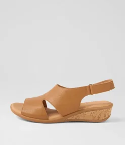 Women SUPERSOFT Comfort|Heels-Pleasing Dark Tan Leather Sandals