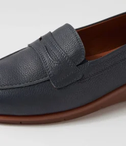 Women SUPERSOFT Flats|Comfort-Punis Navy Gum Sole Leather Loafers