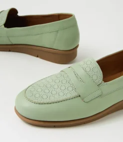 Women SUPERSOFT Comfort|Loafers-Punis Olive Leather Embossed Loafers