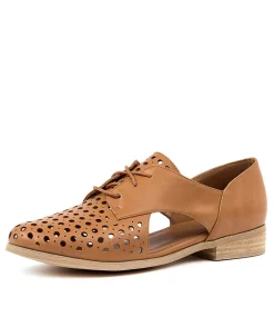 Women I LOVE BILLY Flats-QUIETLY TAN SMOOTH