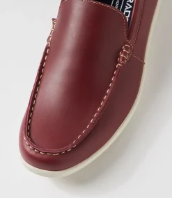 COLORADO Casuals-Reno Red Oiled Leather Flat Shoes