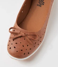 Women I LOVE BILLY Flats-Seito Tan Flat Shoes