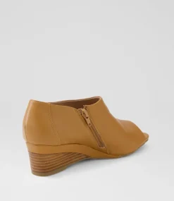 Women SUPERSOFT Comfort|Wedges-Shai Dark Tan Leather Sandals