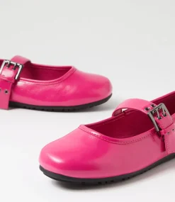 Women I LOVE BILLY Flats-Skooch Lipstick Flat Shoes