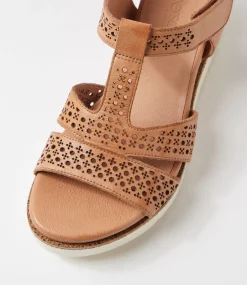 Women SUPERSOFT Comfort|Heels-Social Dark Tan Leather Sandals