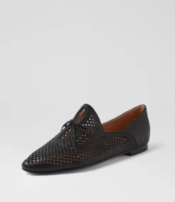 Women TOP END Flats-Solone Black Leather Flat Shoes