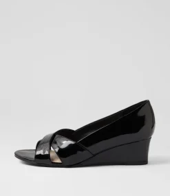 Women SUPERSOFT Comfort|Wedges-Suranne Black Crinkle Patent Sandals