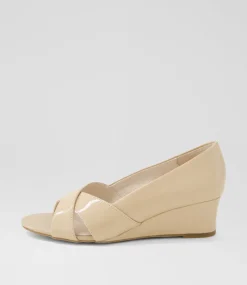 Women SUPERSOFT Comfort|Wedges-Suranne Nude Crinkle Patent Sandals