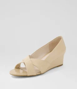 Women SUPERSOFT Comfort|Wedges-Suranne Nude Crinkle Patent Sandals