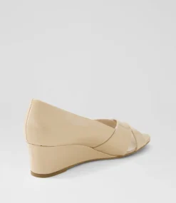 Women SUPERSOFT Comfort|Wedges-Suranne Nude Crinkle Patent Sandals