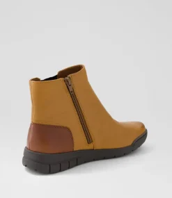 Women SUPERSOFT Boots|Comfort-Tailen New Tan Cognac Leather Chelsea Boots